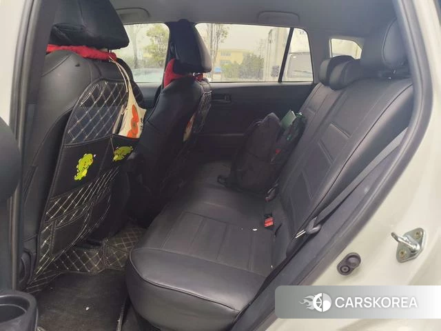 Toyota Corolla 2024 Белый из Китая, фото 5