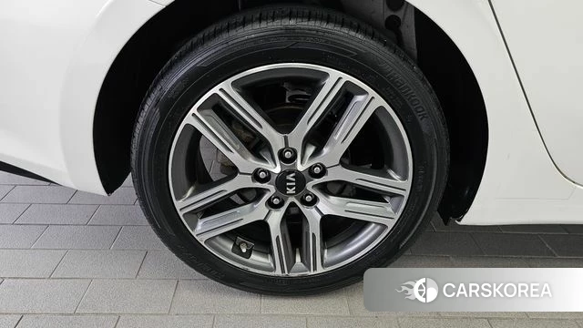 Kia Come New K3 id 5035806 из Кореи 29