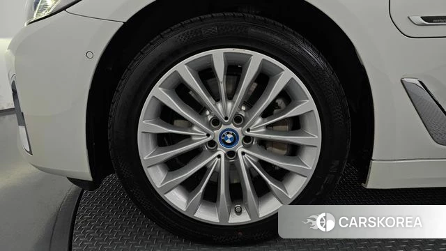 BMW 5 Series (G30) id 4965817 из Кореи 15