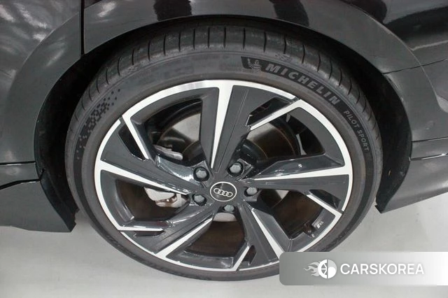 Audi A6 e-Tron id 4533047 из Кореи 15