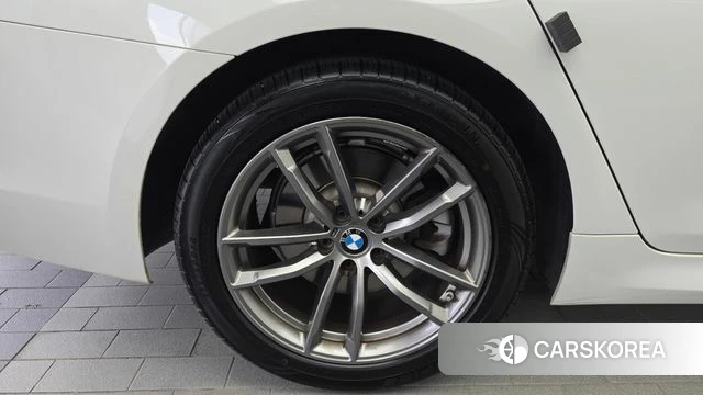 BMW 5 Series (G30) id 4978361 из Кореи 27