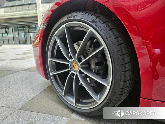 Porsche 911(992) id 4757942 из Кореи 15