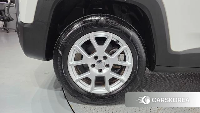 Jeep Renegade id 4943077 из Кореи 27