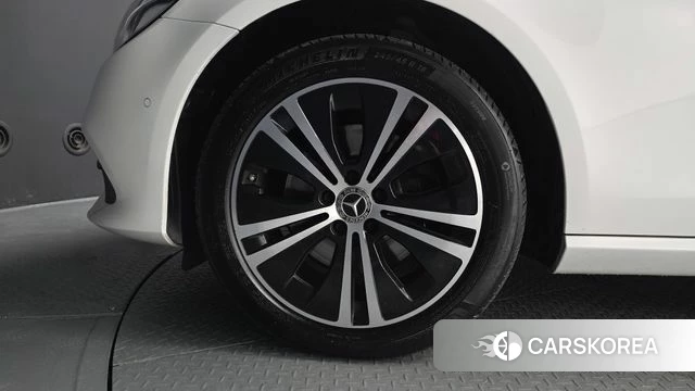 Mercedes-Benz E-Class W213 id 4982531 из Кореи 28