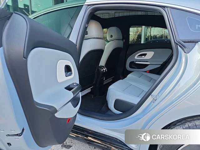 Mercedes-Benz CLA 2026 Серебристо-серый из Китая, фото 5