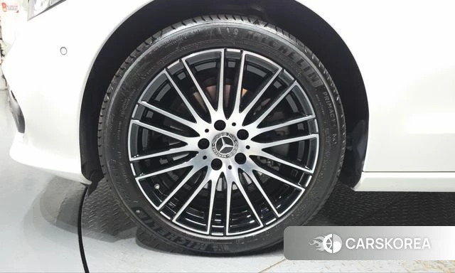 Mercedes-Benz C-Class W206 id 5045414 из Кореи 29