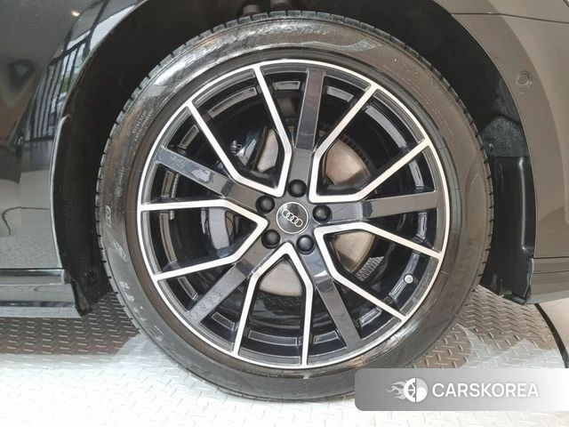 Audi A8 (D5) id 5026317 из Кореи 14