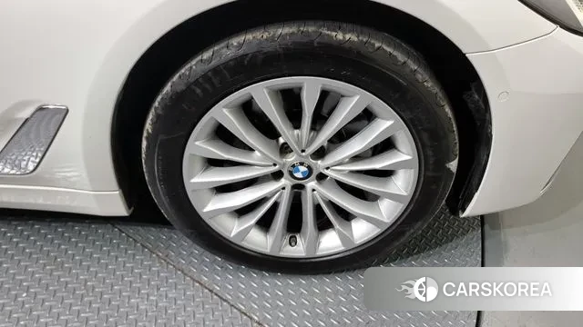 BMW 5 Series (G30) id 3567479 из Кореи 15