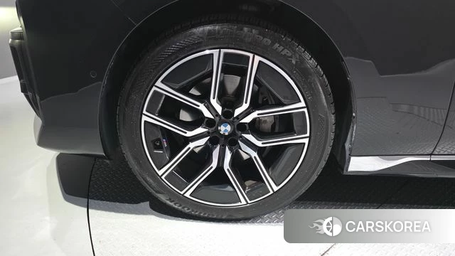 BMW 7 Series (G70) id 5021528 из Кореи 28