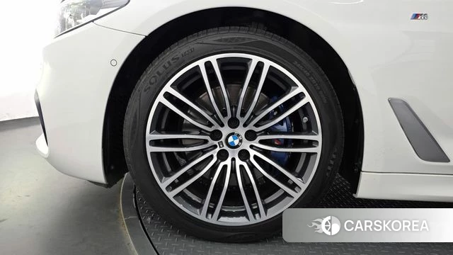 BMW 5 Series (G30) id 4978225 из Кореи 15