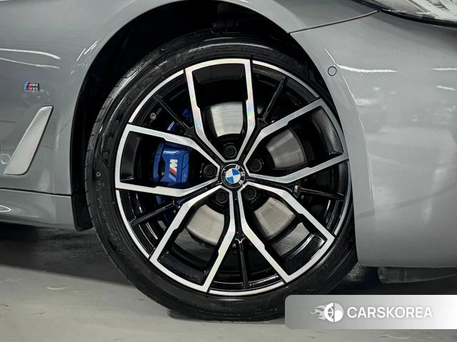 BMW 5 Series (G30) id 3982056 из Кореи 15
