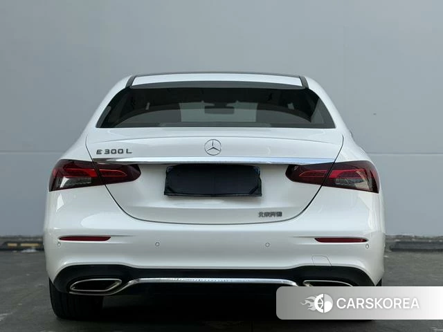 Mercedes-Benz E-Class 2022 Белый из Китая, фото 5