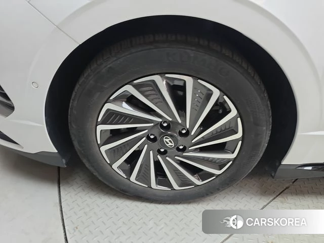 Hyundai Sonata D Edge Hybrid (DN8) id 4975340 из Кореи 26