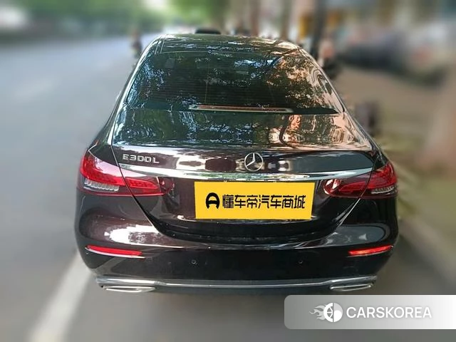 Mercedes-Benz E-Class 2023 Черный из Китая, фото 5