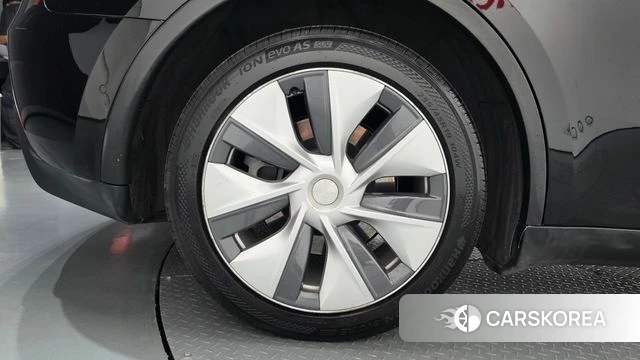 Tesla Model Y id 4976769 из Кореи 28