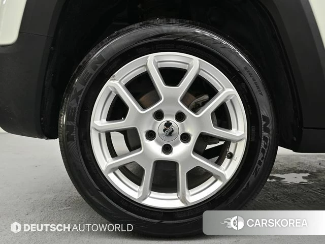 Jeep Renegade id 3916568 из Кореи 15