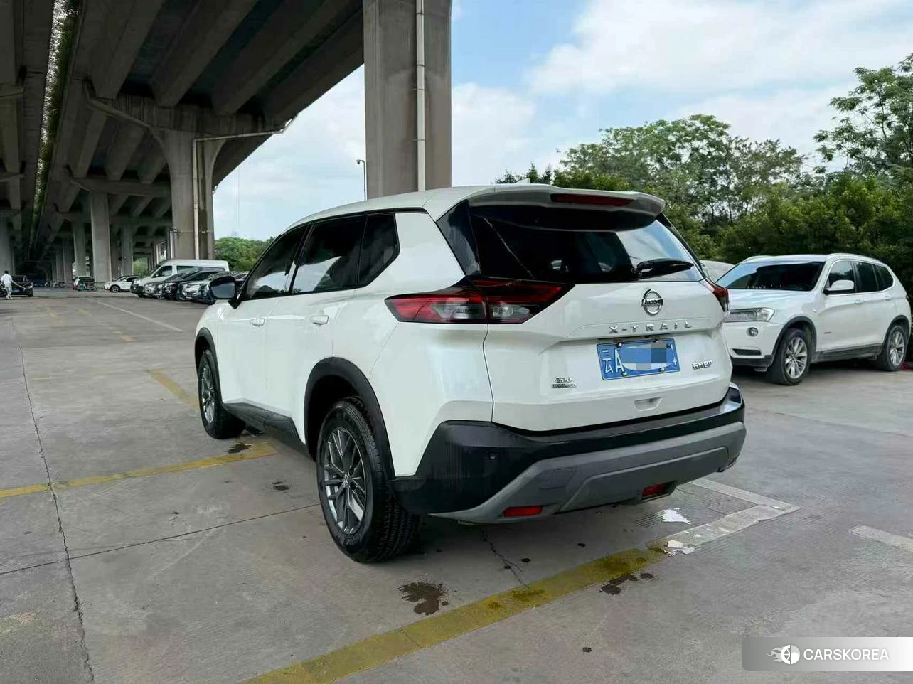 Nissan X-Trail 2021 Белый из Китая, фото 5