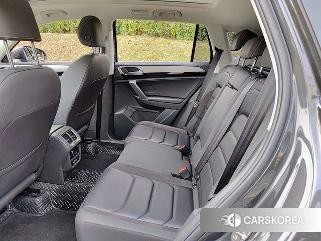 Volkswagen Tayron 2022 Темно-серый из Китая, фото 5