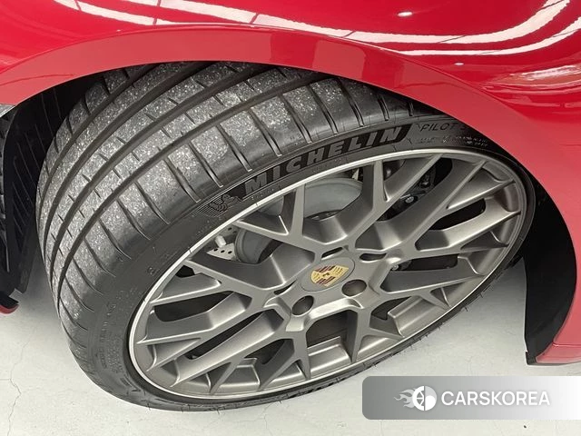 Porsche 911(992) id 4921444 из Кореи 15