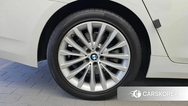 BMW 5 Series (G30) id 5047795 из Кореи 30