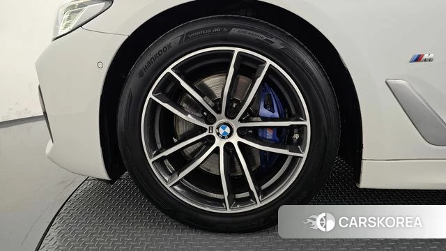 BMW 5 Series (G30) id 4991357 из Кореи 32