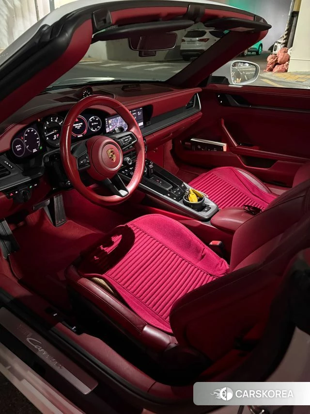Porsche 911(992) id 4948500 из Кореи 10