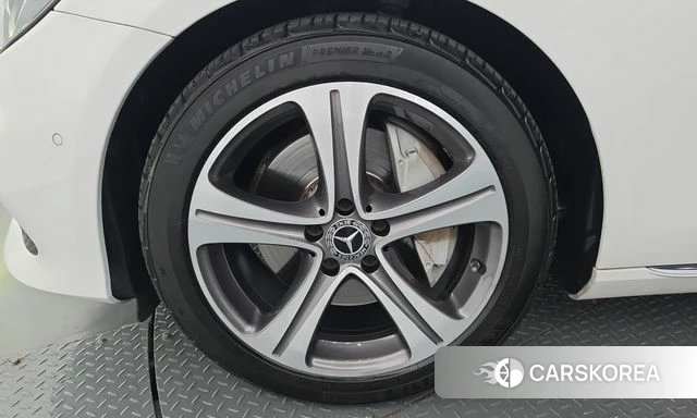 Mercedes-Benz E-Class W213 id 4967189 из Кореи 29