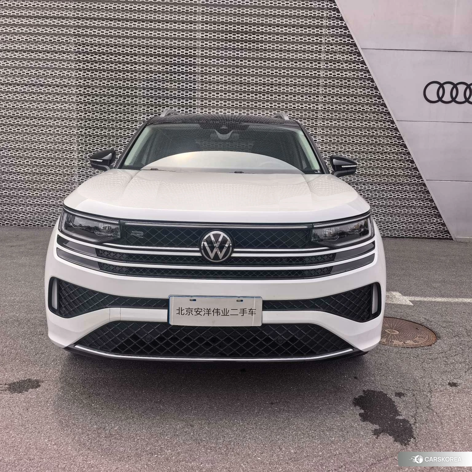 Volkswagen Tavendor 2022 Белый из Китая, фото 5