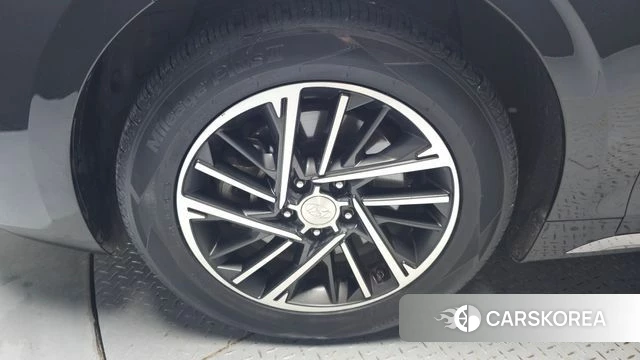 Hyundai The New Grandeur IG id 4763926 из Кореи 28