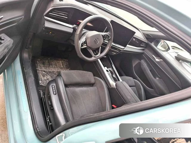 Volkswagen Passat 2024 Синий из Китая, фото 5