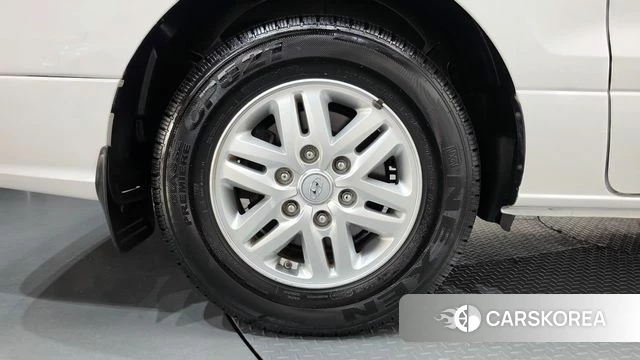 Hyundai The New Grand Starex id 4998646 из Кореи 26