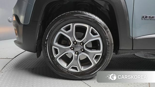 Jeep Renegade id 4998712 из Кореи 15