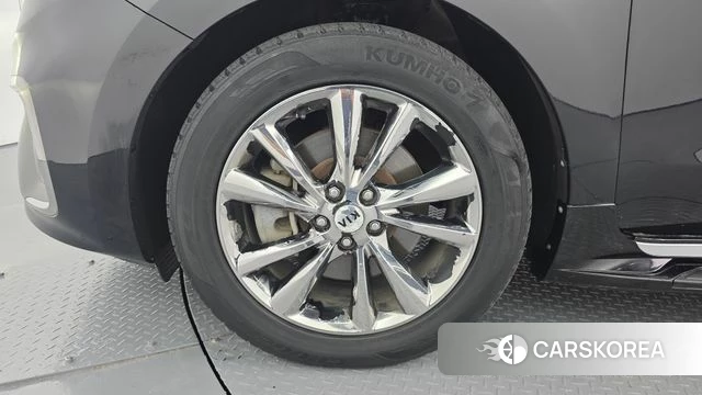 Kia The New Carnival id 5048622 из Кореи 25