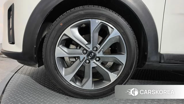 Kia Stonic id 5036080 из Кореи 25