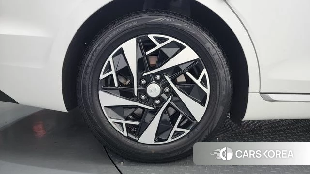 Hyundai The New Grandeur IG Hybrid id 4775444 из Кореи 31
