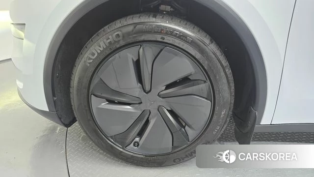 Tesla Model Y id 4940796 из Кореи 29