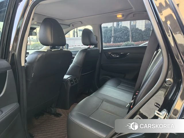 Nissan X-Trail 2024 Черный из Китая, фото 6