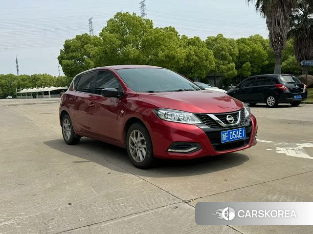 Nissan Tiida 2021 Красный из Китая, фото 5