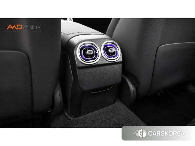 Mercedes-Benz C-class 2023 Зеленый из Китая, фото 5
