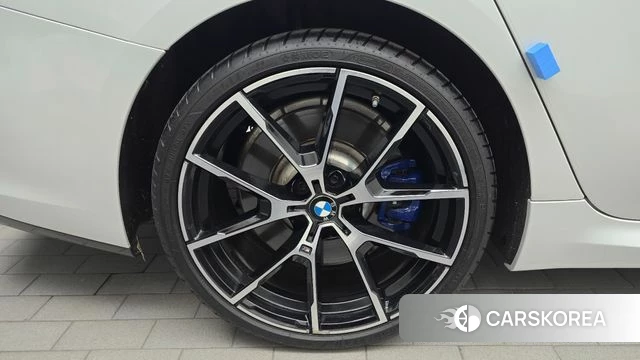 BMW 8 Series (G15) id 5053875 из Кореи 26