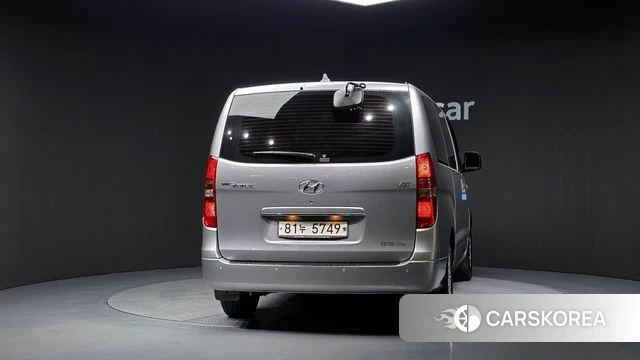 Hyundai The New Grand Starex id 4677219 из Кореи 27