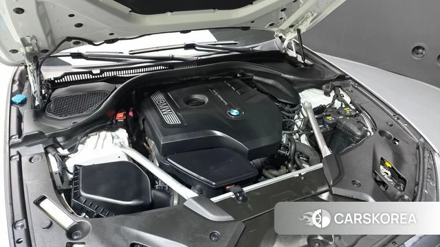 BMW 5 Series (G30) id 5013625 из Кореи 27