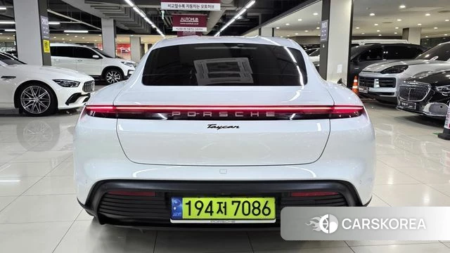 Porsche Taycan id 5011690 из Кореи 14