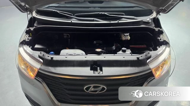 Hyundai The New Grand Starex id 4967131 из Кореи 26