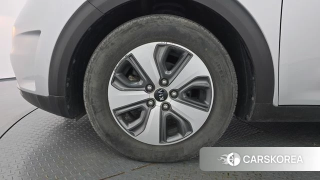 Kia Niro id 4988564 из Кореи 26