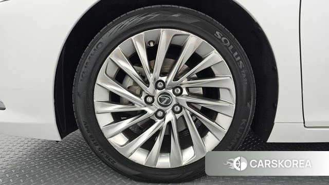 Lexus ES300h 7th generation id 4943947 из Кореи 15