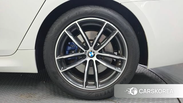 BMW 5 Series (G30) id 5033787 из Кореи 30