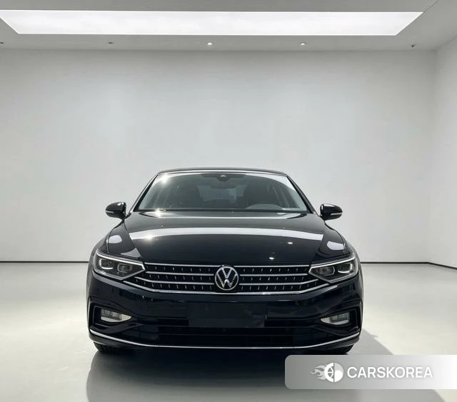 Volkswagen Magotan 2023 Черный из Китая, фото 5