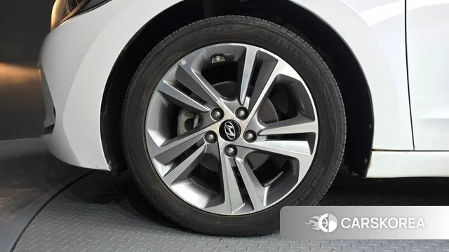 Hyundai Avante AD id 5042075 из Кореи 15