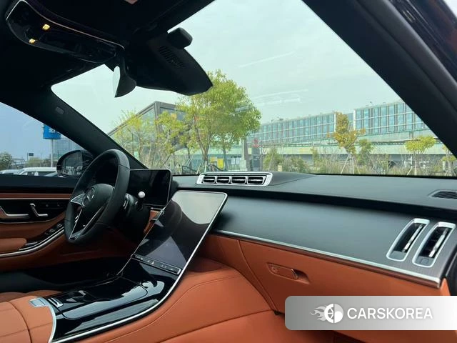 Mercedes-Benz S-Class 2025 Черный из Китая, фото 5